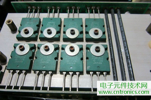 用料很給力！專業后級功放美國高峰FA1201拆解