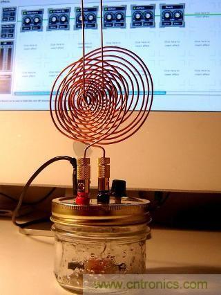 萬圣節搞怪DIY:看工程師如何玩轉萬圣節