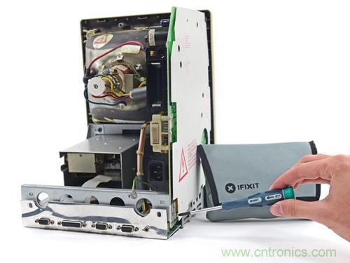 拆！古董級Macintosh 128K電腦