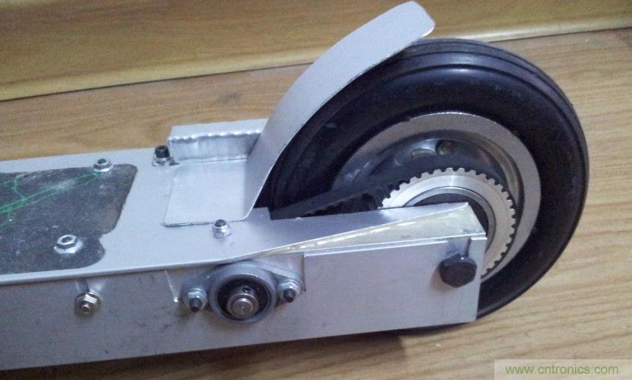 能工巧匠!DIY屬于你的電動滑板車!