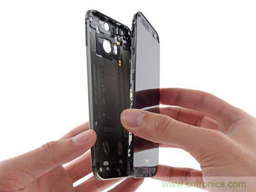 牛人強拆！新HTC One(M8)真機精密做工難修理
