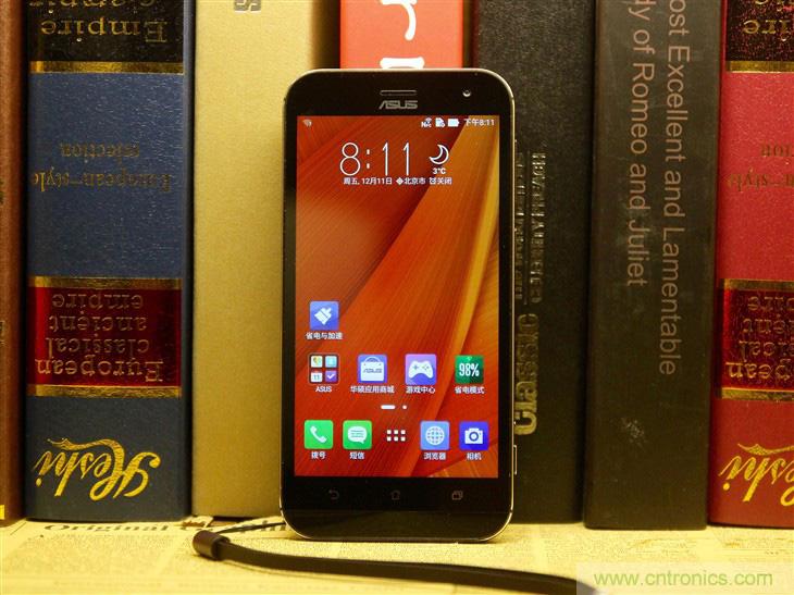 能媲美微單的 Zenfone Zoom測評：請叫我&ldquo;奧利奧&rdquo;拍照手機