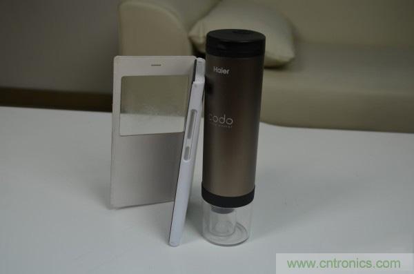 只有奶瓶大小的閃電去漬小神器 &mdash;&mdash;海爾咕咚手持式洗衣機