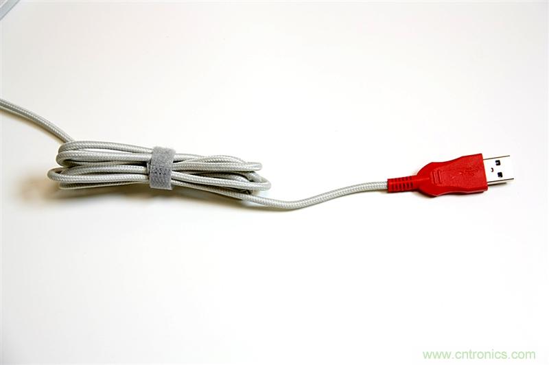 曾經的網吧統治者&mdash;雙飛燕血手幽靈機械鍵盤，真世界最快？