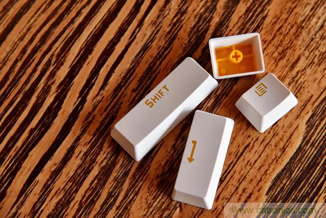 左手寫愛，右手寫他&mdash;&mdash;從此鍵盤鼠標不分家！