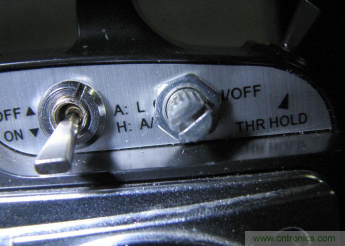 無人機 DIY 制作全過程，酷得不要不要的！