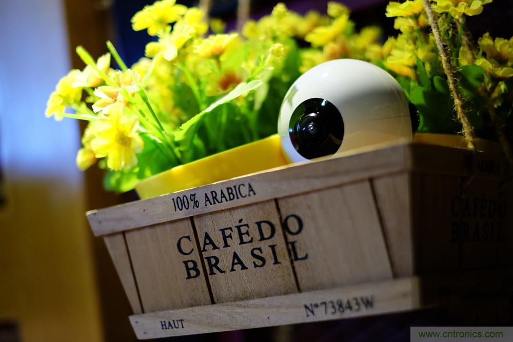 造型神似BB8，讓照片翻滾起來&mdash;&mdash;暴風(fēng)魔眼