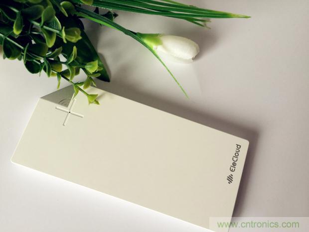 長(zhǎng)虹流云智能電源，集&ldquo;充電&rdquo;+&ldquo;存儲(chǔ)&rdquo;于一身