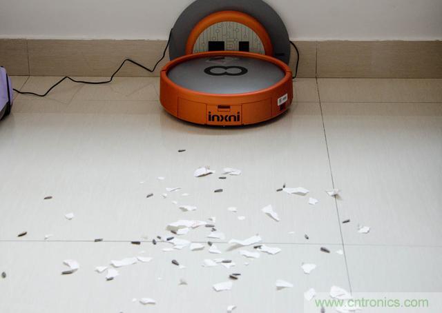 智能導(dǎo)航掃地機器人，以內(nèi)更靠譜！