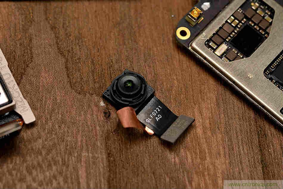 拆解魅族15 Plus：玩轉(zhuǎn)了新概念，但其工藝究竟如何？