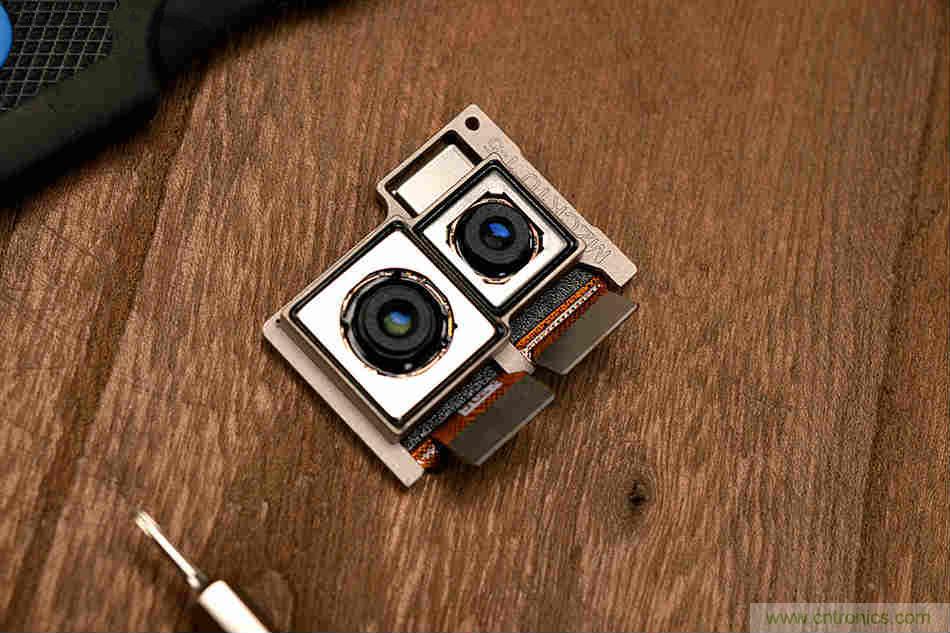 拆解魅族15 Plus：玩轉(zhuǎn)了新概念，但其工藝究竟如何？