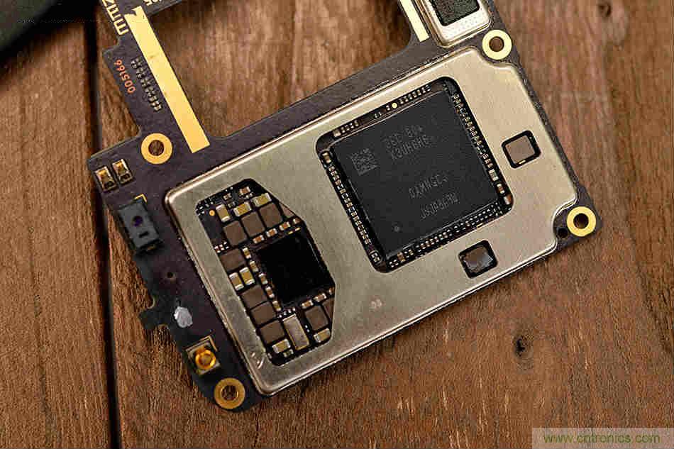 拆解魅族15 Plus：玩轉(zhuǎn)了新概念，但其工藝究竟如何？