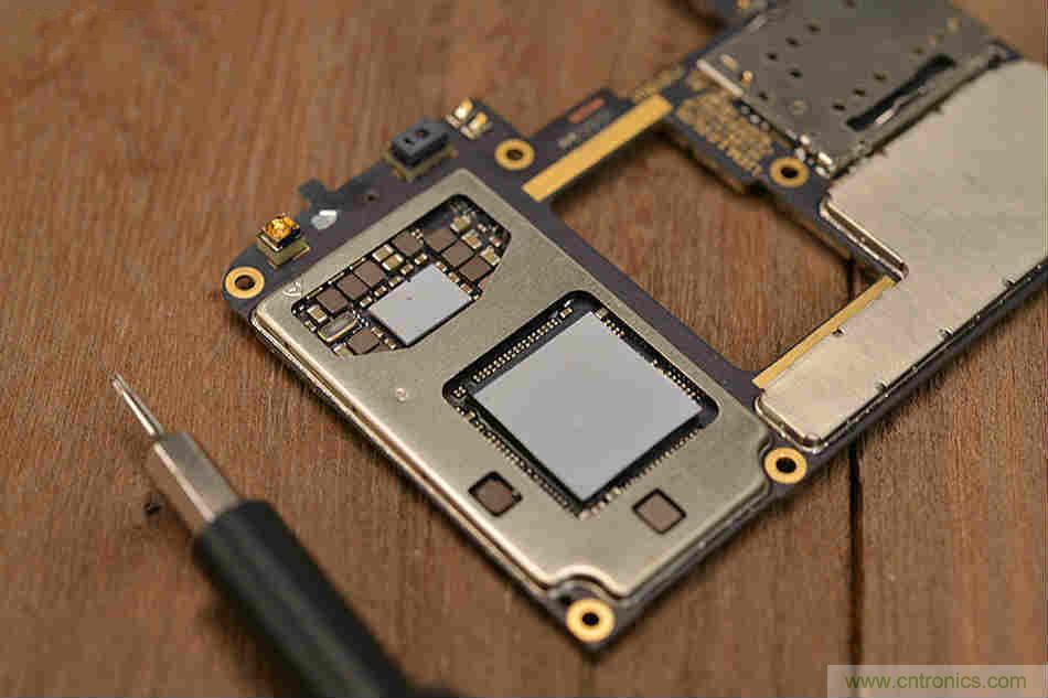 拆解魅族15 Plus：玩轉(zhuǎn)了新概念，但其工藝究竟如何？