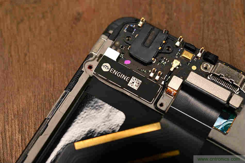 拆解魅族15 Plus：玩轉(zhuǎn)了新概念，但其工藝究竟如何？