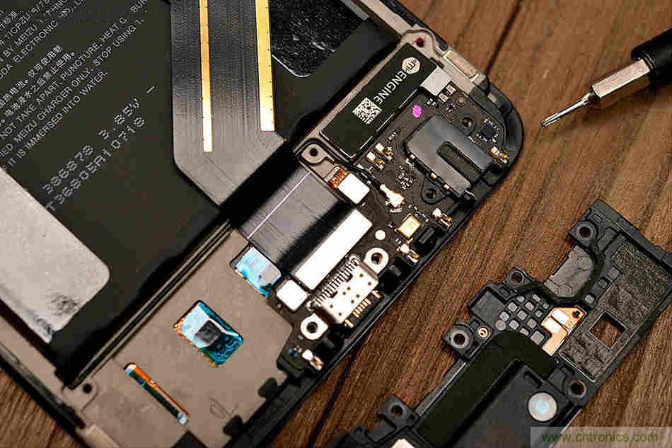 拆解魅族15 Plus：玩轉(zhuǎn)了新概念，但其工藝究竟如何？