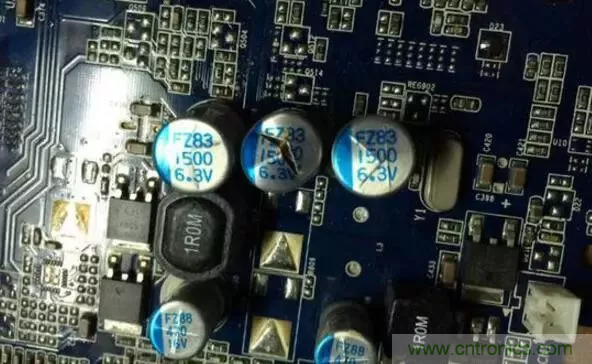 電容擊穿是開路還是短路？電容擊穿原因是什么？